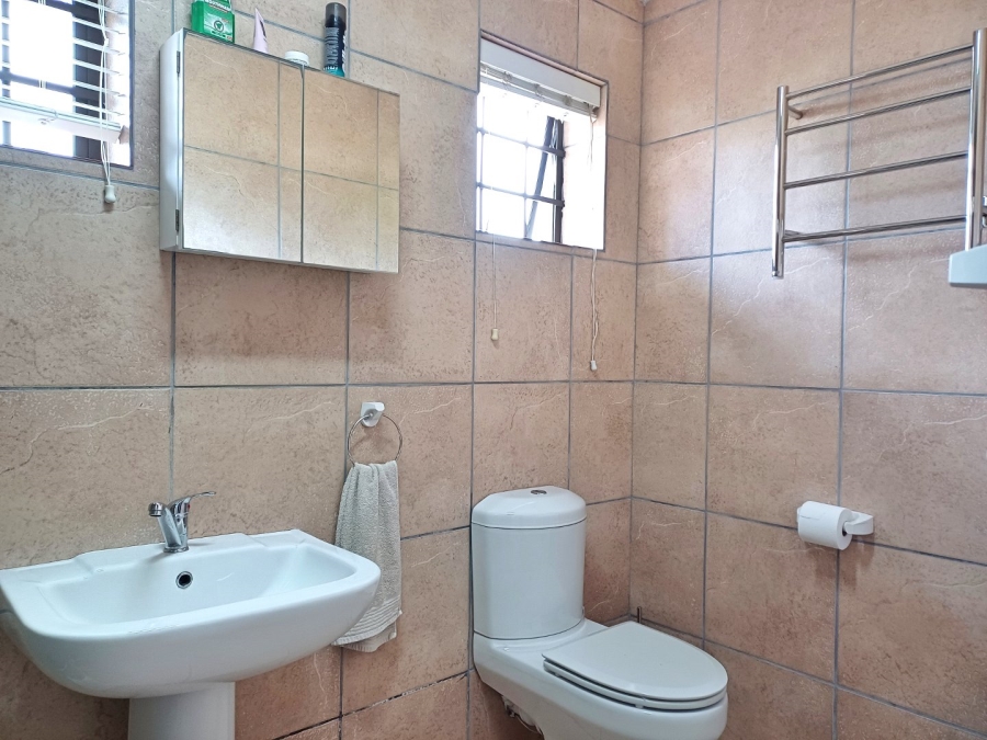 3 Bedroom Property for Sale in Reebok Western Cape